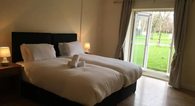 Апартаменты с 2 комнатами Shannon Oaks Apartments