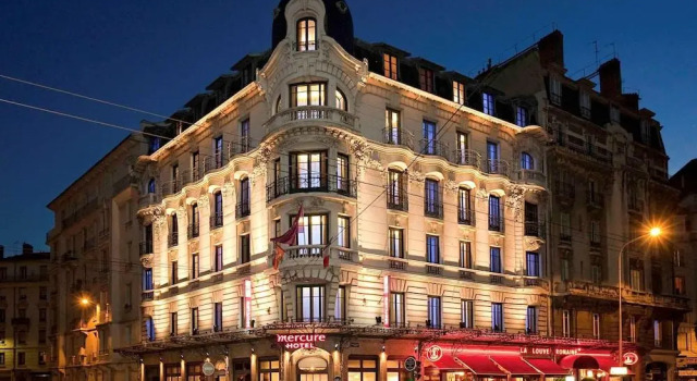Holiday Inn Lyon-part Dieu, Rezerwuj Hotel Hotele w Rhône z parkingiem, Parking