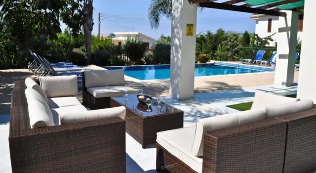 Oceanview Villa 022, Boek Villa Hotels in Protaras met parkeren, in de buurt van Sunrise Beach, Parkeren