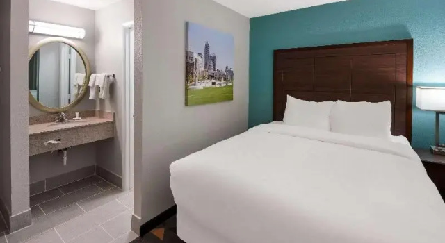 Четырёхместный номер Standard Clarion Pointe Indianapolis Northeast