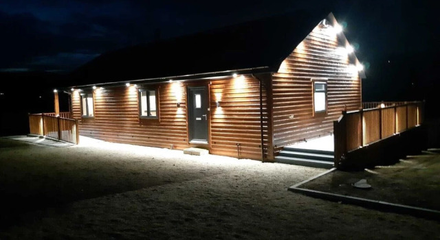 Lovely 3-bed Cabin in Meigh