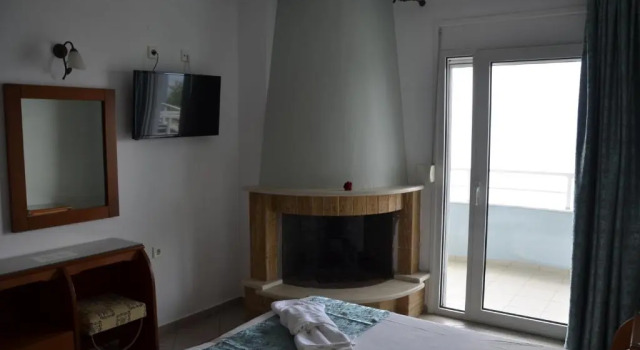 Двухместный номер Standard с балконом и с видом на море Kiwi Hotel