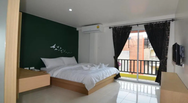 Issara Na Nakhon Living Hotel, Забронировать Отель Отели Южного Таиланда с парковкой, Парковка