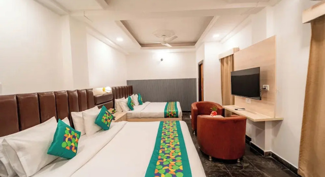 Двухместный номер Deluxe Treebo Clarissa Resort with Swimming Pool