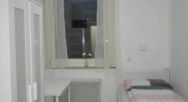 Pension Highway 3 - Bielefeld Paderborner Straße 290, Забронировать Отель Зеннештадт Билефельд
