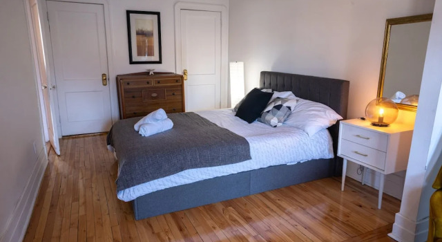 Stunning 2 Bedroom Apt! 3mins Walk From CDN Metro, Rezervasyon Daire Montreal Quebec