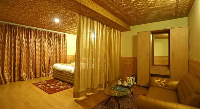 Akas Resort, Забронировать Курортный отель Отели Джамму и Кашмира с парковкой, Парковка