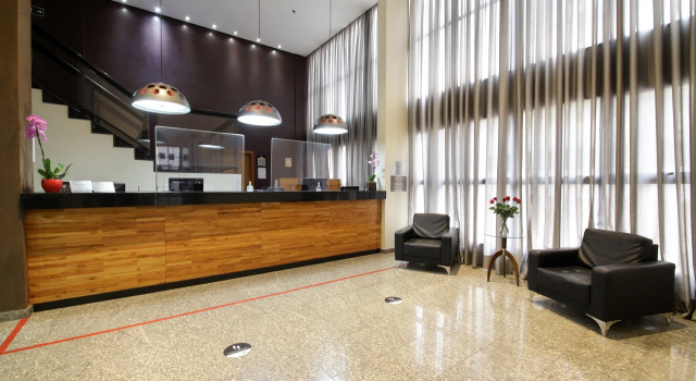 Nobile Inn Executive Ribeirao Preto, Забронировать Отель Отели Рибейран-Прету с парковкой, рядом с Ресторан Pinguim Beerhouse, Парковка