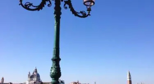 Venetian Mood private apartment, Забронировать Апартаменты/квартира Джудекка Венеция, рядом с Accademia Bridge