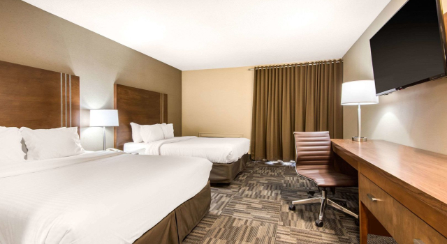 Highwayman Inn & Conference Centre, Book Hotel Hoteller i Orillia med parkering, Parkering
