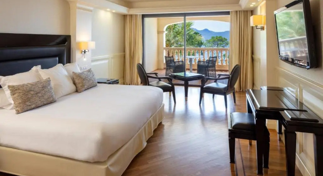 Трёхместный номер Superior с видом на море Hotel Don Cesar