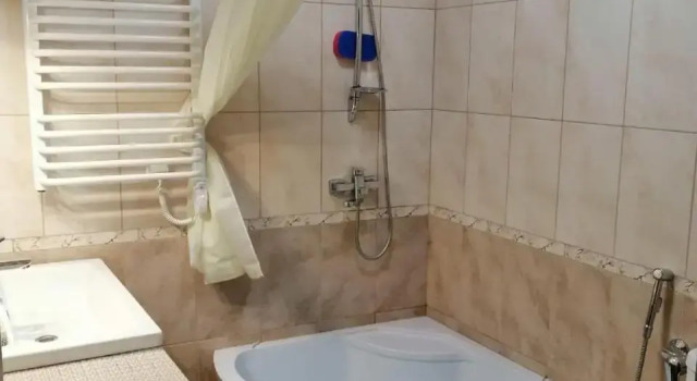 У Ксені