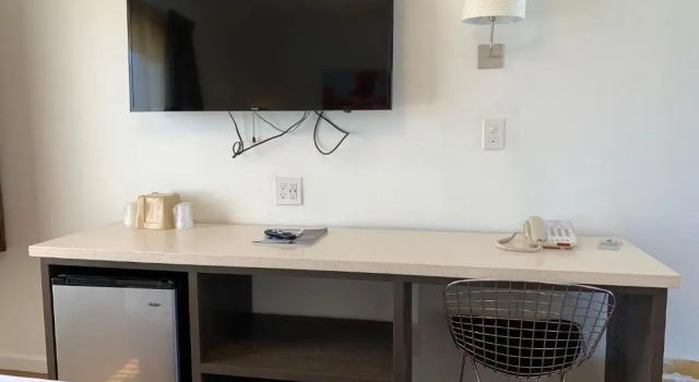 Четырёхместный номер Standard Sandyland Reef Inn