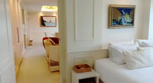 Люкс V-Verve Service Apartment Hotel
