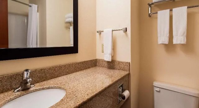 Люкс Best Western Nittany Inn Milroy