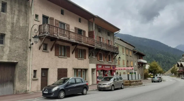 Апартаменты Appartement chaleureux avec wifi de 10 personnes à Val-Cenis