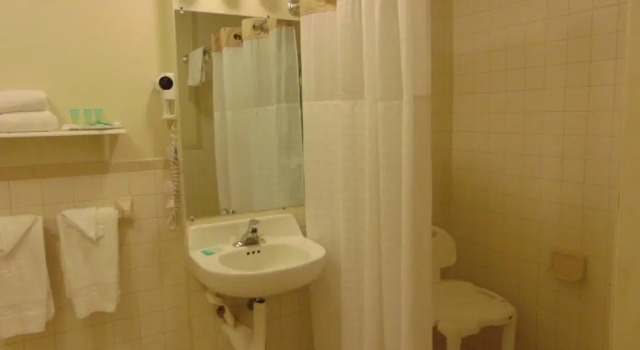 Четырёхместный номер Standard Oceanside Lodge