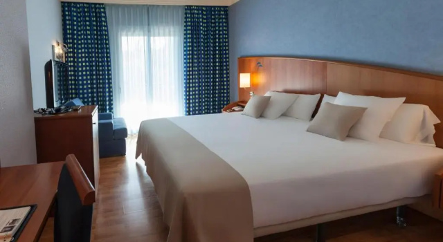 Двухместный номер с террасой Hotel Delfín 4 Sup