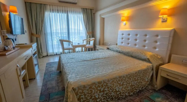 Двухместный номер Standard с видом на море Azka Hotel