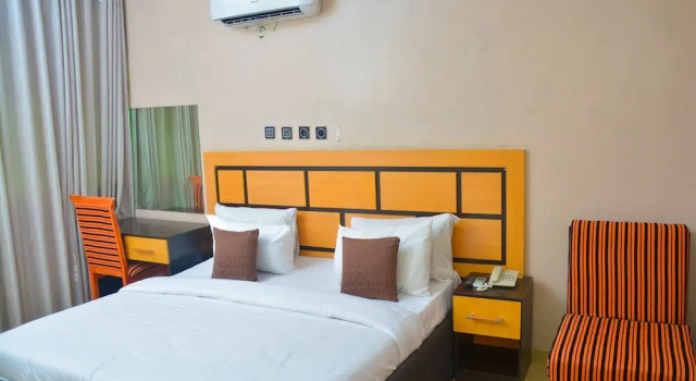 Halatria Hotel & Towers, Đặt Khách sạn Osogbo 