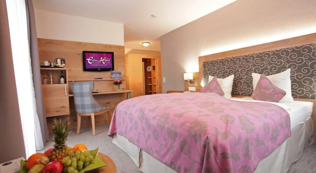 Трёхместный номер Superior Eden Hotel