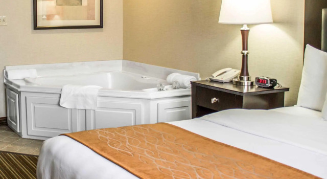 Номер Standard Comfort Inn Millersburg
