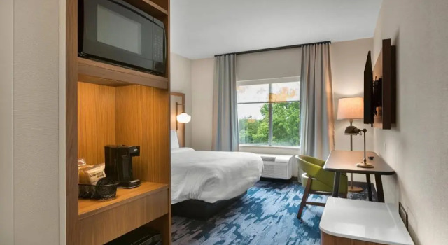 Номер Standard Fairfield by Marriott Inn & Suites Statesville