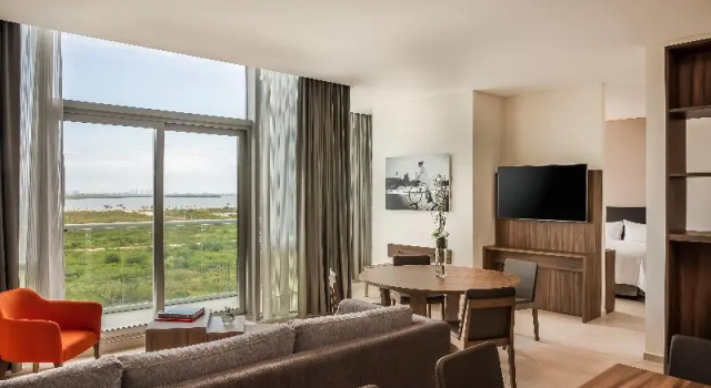 Четырёхместный номер Standard с красивым видом из окна Fiesta Inn Cancun Las Americas