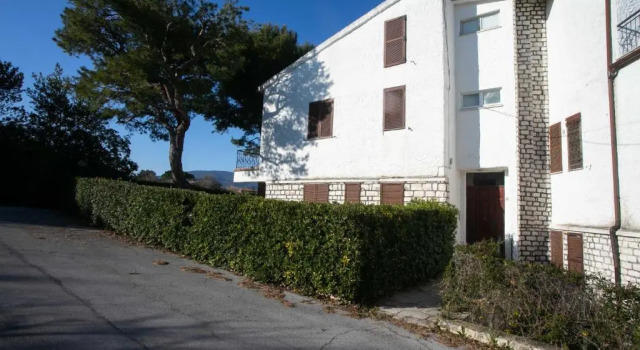 M88 - Marcelli, quadrilocale con giardino a 100mt dal mare, Rezervovat Hotel Marcelli 