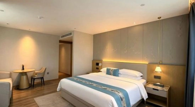 Семейный люкс Executive Wenzhou College City Maison New Century Hotel