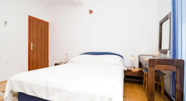 Апартаменты c 1 комнатой с балконом и с видом на море Apartments Lampalo