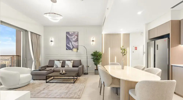 SML Vacation Homes - Sky High Apartments with Burj Khalifa and Dubai Fountain Views at Grande Signature, Downtown Dubai, Забронировать Апартаменты/квартира Даунтаун Дубай , рядом с Дубайский аквариум