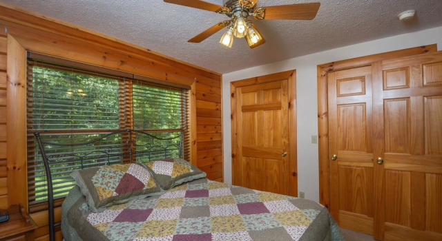 Lucky Bear Lodge House