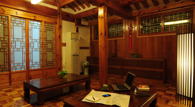 Kundaemunjip Hanok Guesthouse, Забронировать Отель Чонногу Сеул, рядом с Chongga Kimchi World
