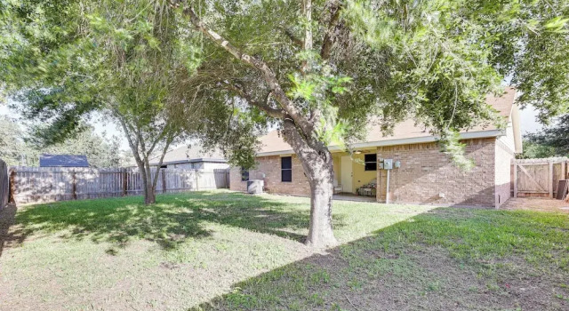 Fenced Yard & Grill: San Juan Vacation Rental!, Забронировать Дом для отпуска Сан-Хуан Rio Grande Valley