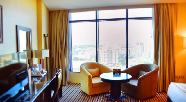 Al Bastaki International Hotel, Rezervați Hotel Hoteluri în Al-Kuwait cu parcare, aproape de Kuwait Universal Institute, Parcare