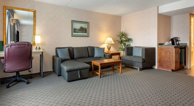 Двухместный люкс Quality Inn Montgomeryville-Philadelphia