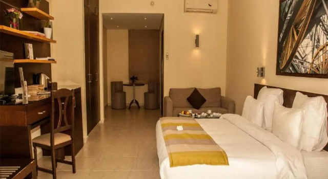The Parisian Plaza, Prenota Hotel Hotel a Greater Beirut con parcheggio, Parcheggio