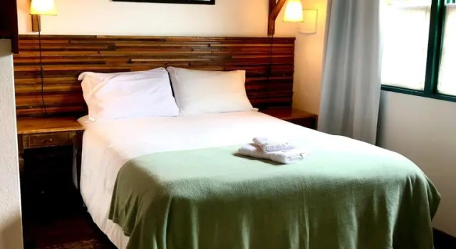 Cama e Café Tiradentes, Забронировать Отель Отели Тирадентис с парковкой, рядом с Tiradentes Serra Club, Парковка