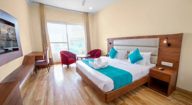 The Classio By DLS Hotels, Забронировать Отель Отели Ришикеш с парковкой, Парковка