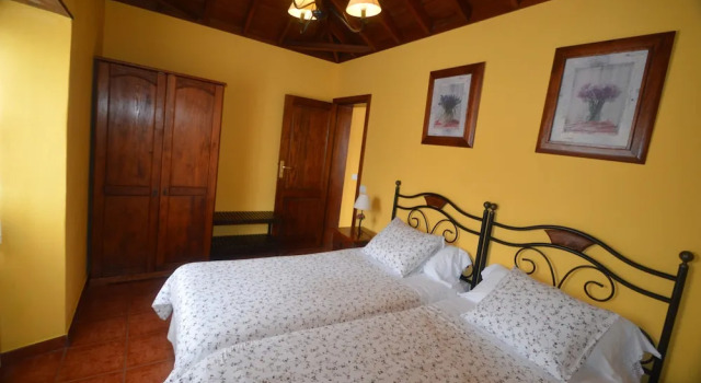 Casa Rural Juana Quinta by Isla Bonita, Забронировать Отель Отели Масо с парковкой, Парковка