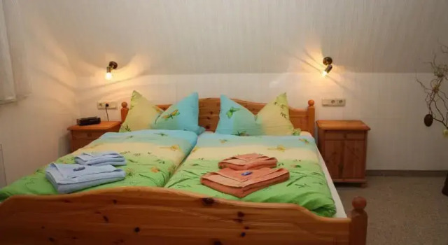 Gaststätte u. Pension Zur Boje, Rezervasyon Otel Gingst Rügen