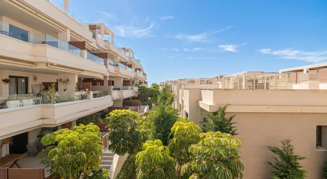 Luxury Jardinana Lotus 700m To Beach, Забронировать Отель Отели Ла-Кала-де-Михас с парковкой, Парковка