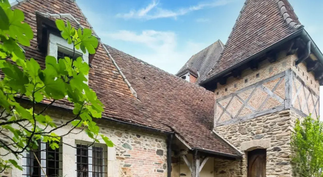 Lively Holiday Home With Private Pool, Prenota Hotel Puyguilhem 