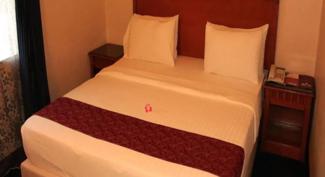 Al Farhan Hotels & Lodging
