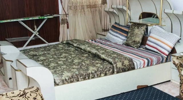GITY Royale Suites, Book Hotel 3-stjernede hoteller i Ife, 3*