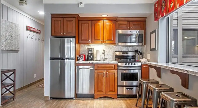 Люкс Standard The Loft at Mountain Village by All Seasons Resort Lodging