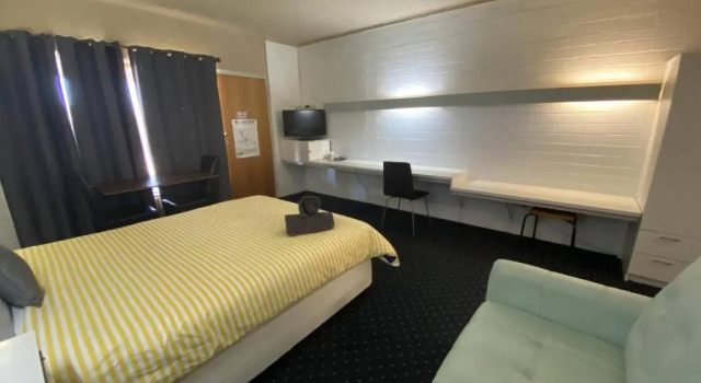 Capri Motel, Забронировать Мотель Балраналд Новый Южный Уэльс, рядом с Туристический информационный центр Бэлрэнелда