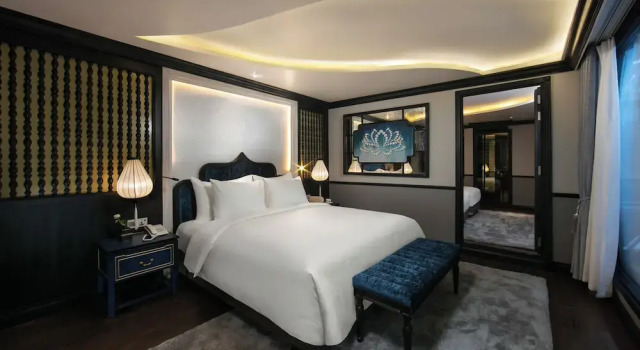 Le Journey Luxury Cruise, Забронировать Отель Отели Халонг с парковкой, Парковка