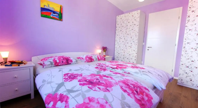Brand New apartment in Murter id:100, Забронировать Апартаменты/квартира Отели Шибенско-Книнская жупания с парковкой, Парковка